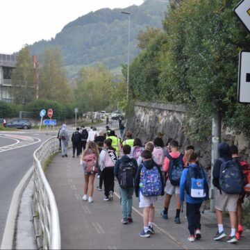 Astebetez, mugikortasun aldarria nonahi